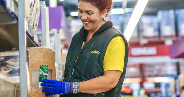 Makro